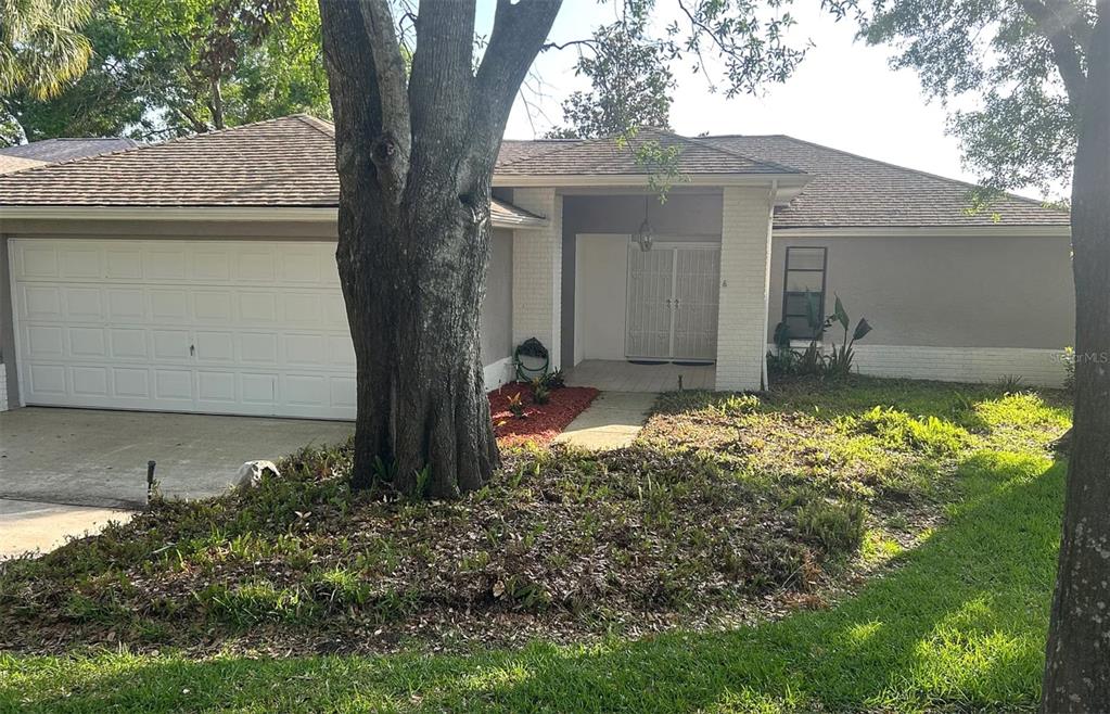 1225 GILLESPIE DRIVE N