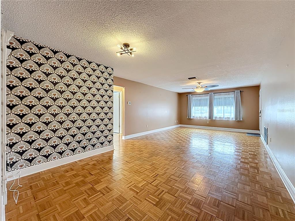 403 MINDY DRIVE, LARGO, FL — photo 4 of 30