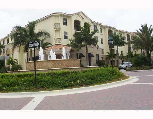 4 Renaissance Way # 302, Boynton Beach FL 33426