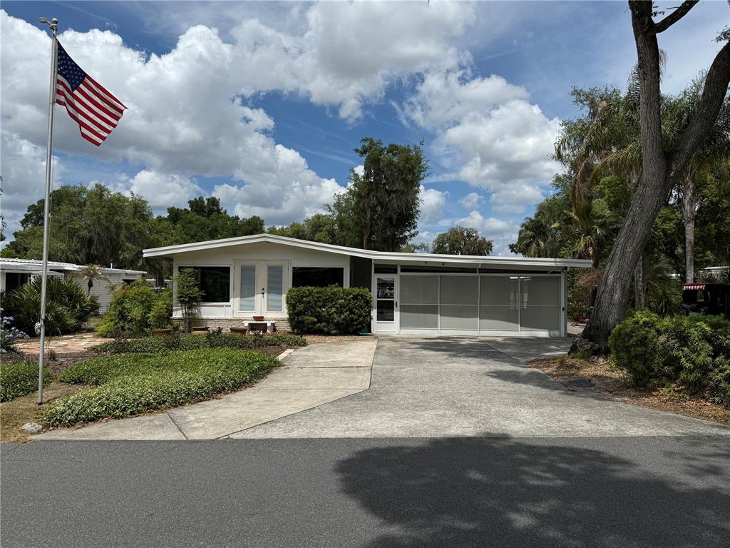 9 S BOBWHITE ROAD