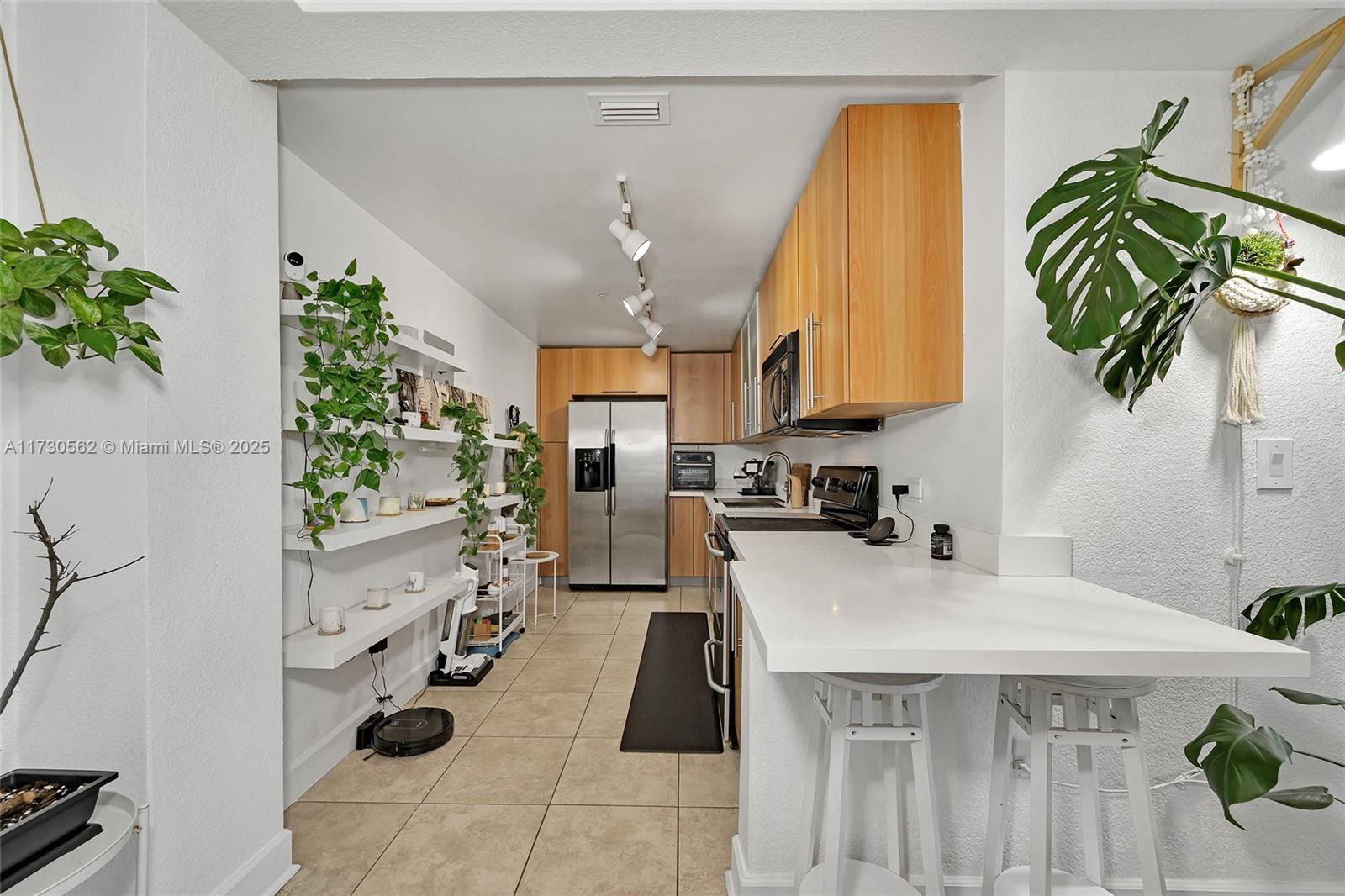 7501 E Treasure Dr # 4H, North Bay Village FL 33141