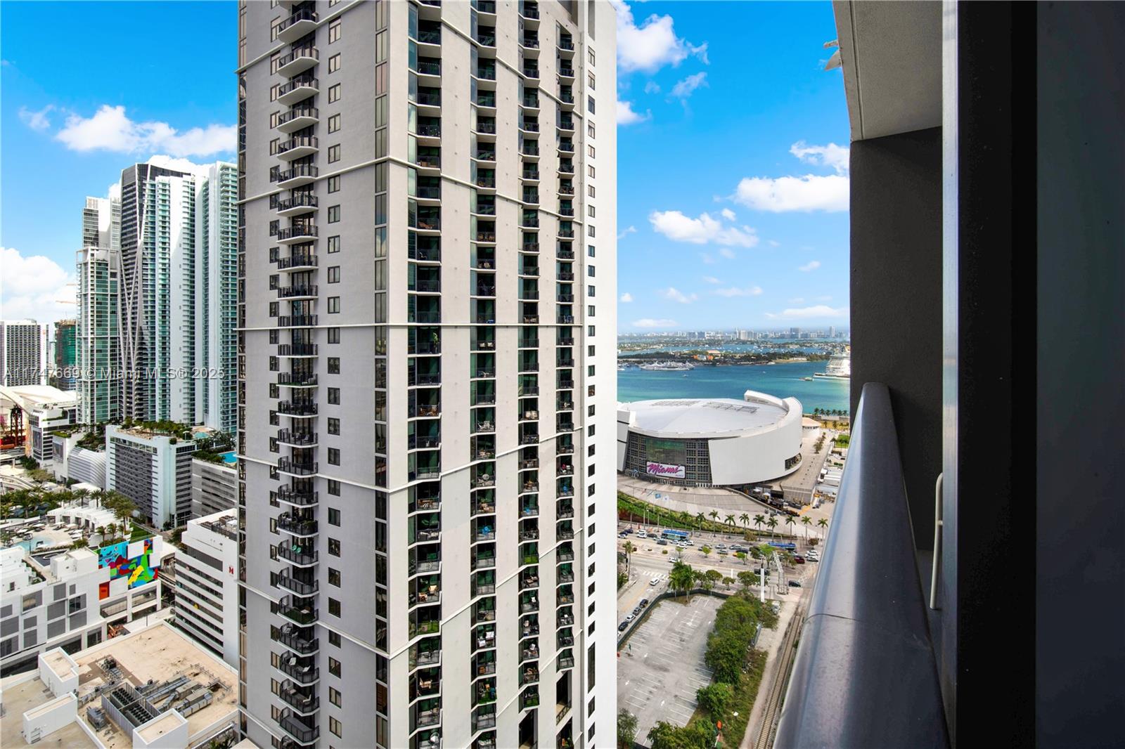 601 NE 1st  AVE # 2709, Miami FL 33132
