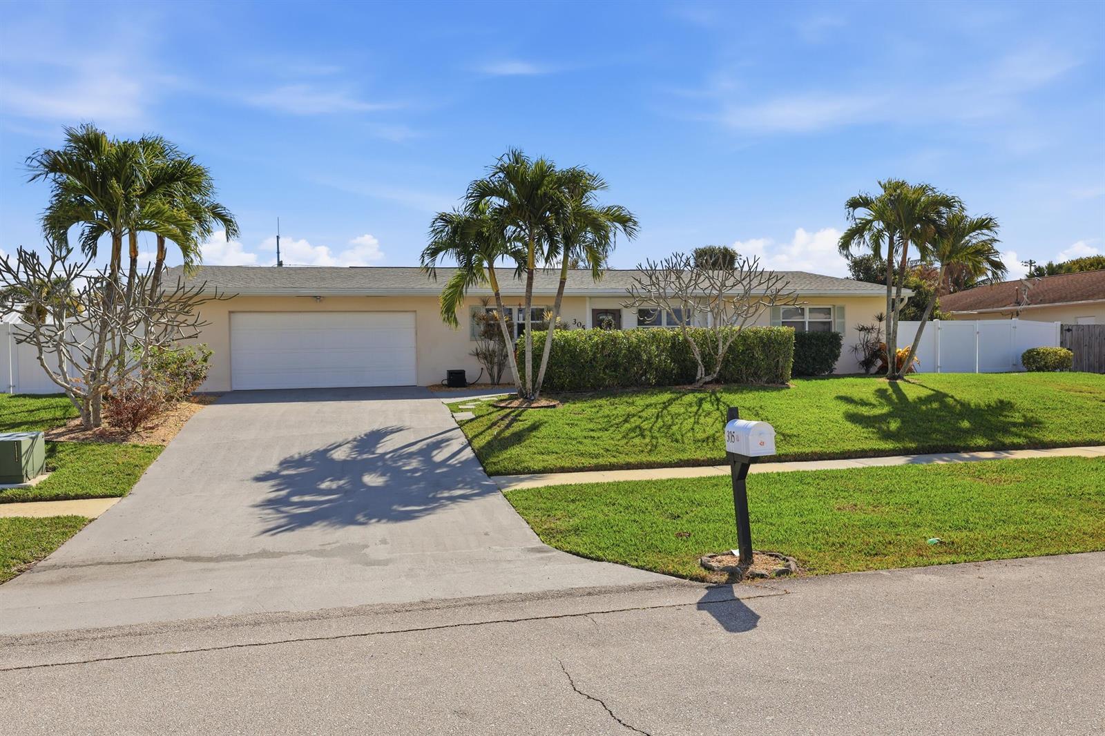 305 Circle E, Jupiter FL 33458