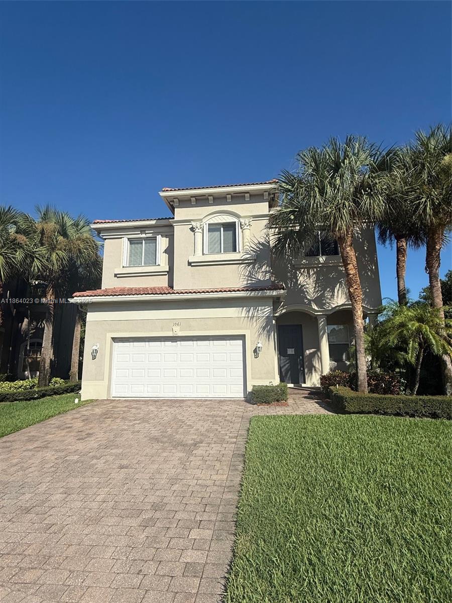 1061 Grove Park Cir, Boynton Beach FL 33436