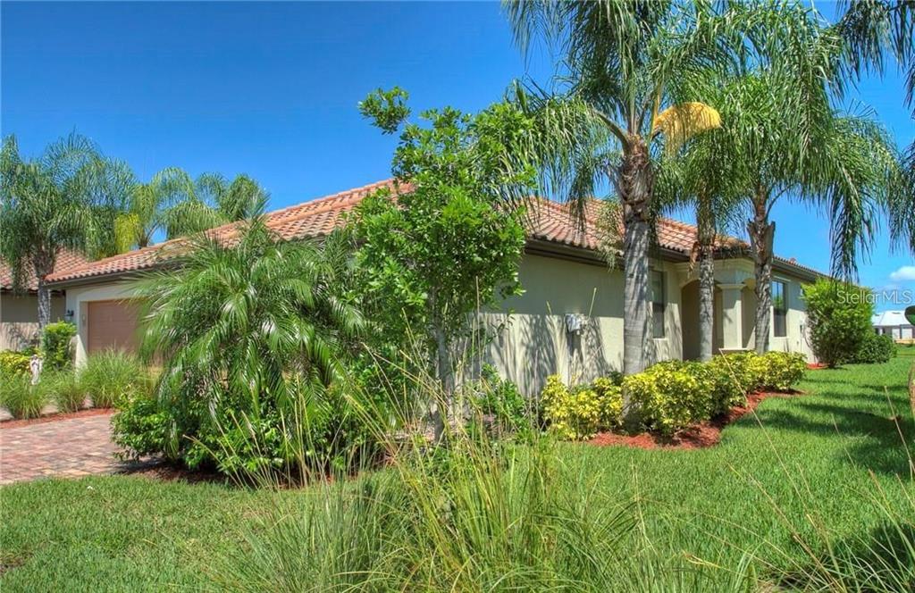 6627 CANDLESTICK DRIVE, BRADENTON, FL — photo 2 of 27