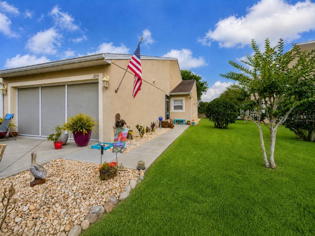 2213 HAWKS COVE CIRCLE
