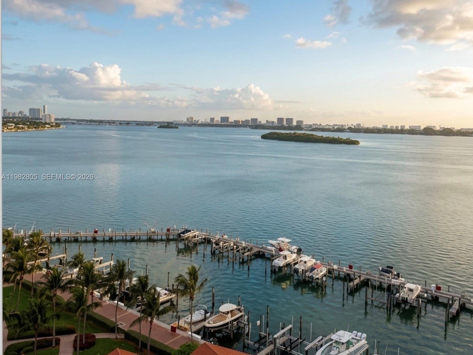4000 Towerside Ter # 1401, Miami FL 33138