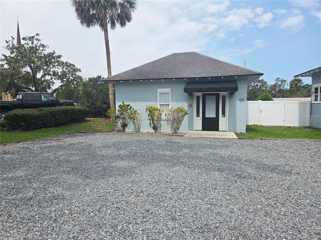 109 ORANGE AVENUE
