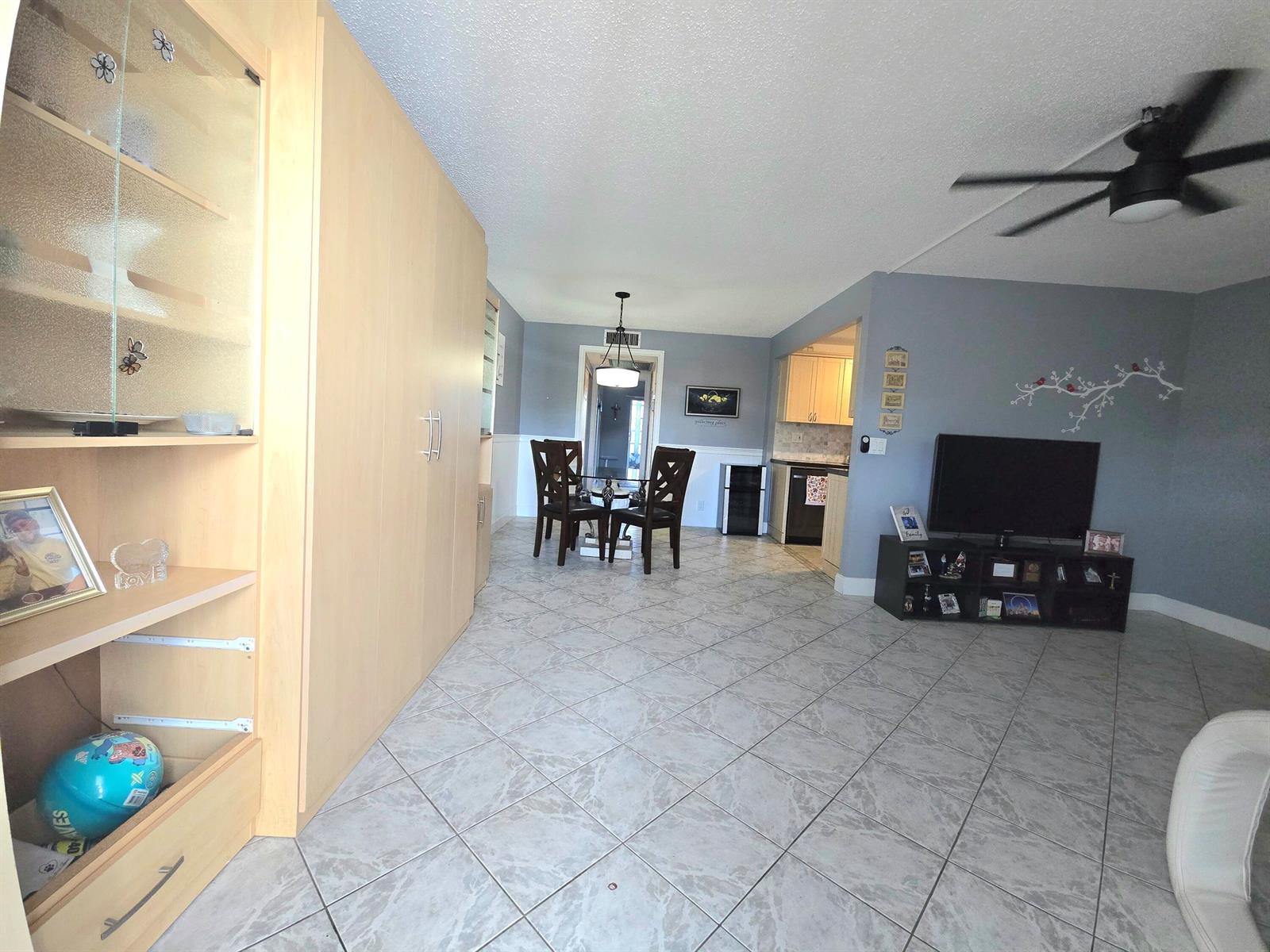 2010 Westbury F # 2010, Deerfield Beach FL 33442