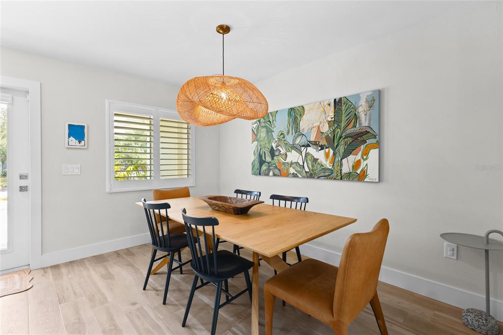 801 EDGEMERE LANE, SARASOTA, FL — photo 3 of 30