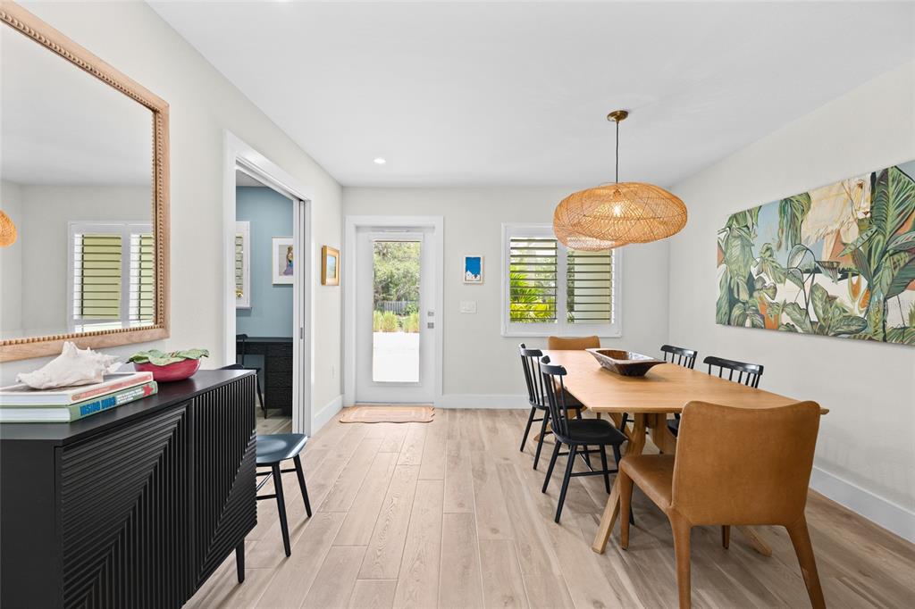 801 EDGEMERE LANE, SARASOTA, FL — photo 4 of 30