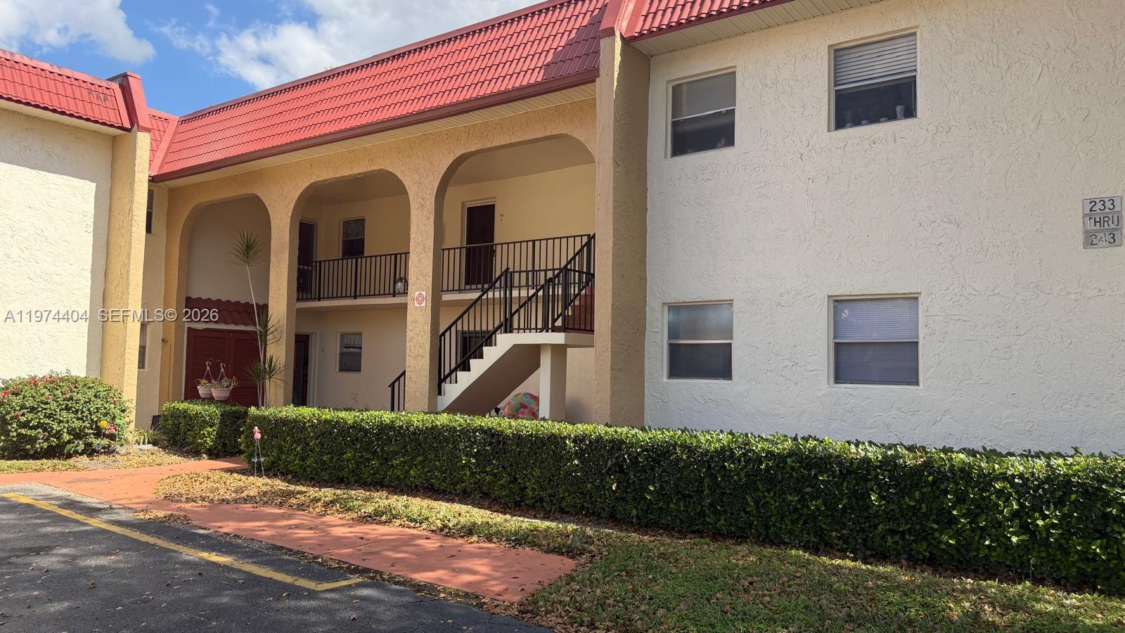 237 Lake Frances Dr # 237, West Palm Beach FL 33411