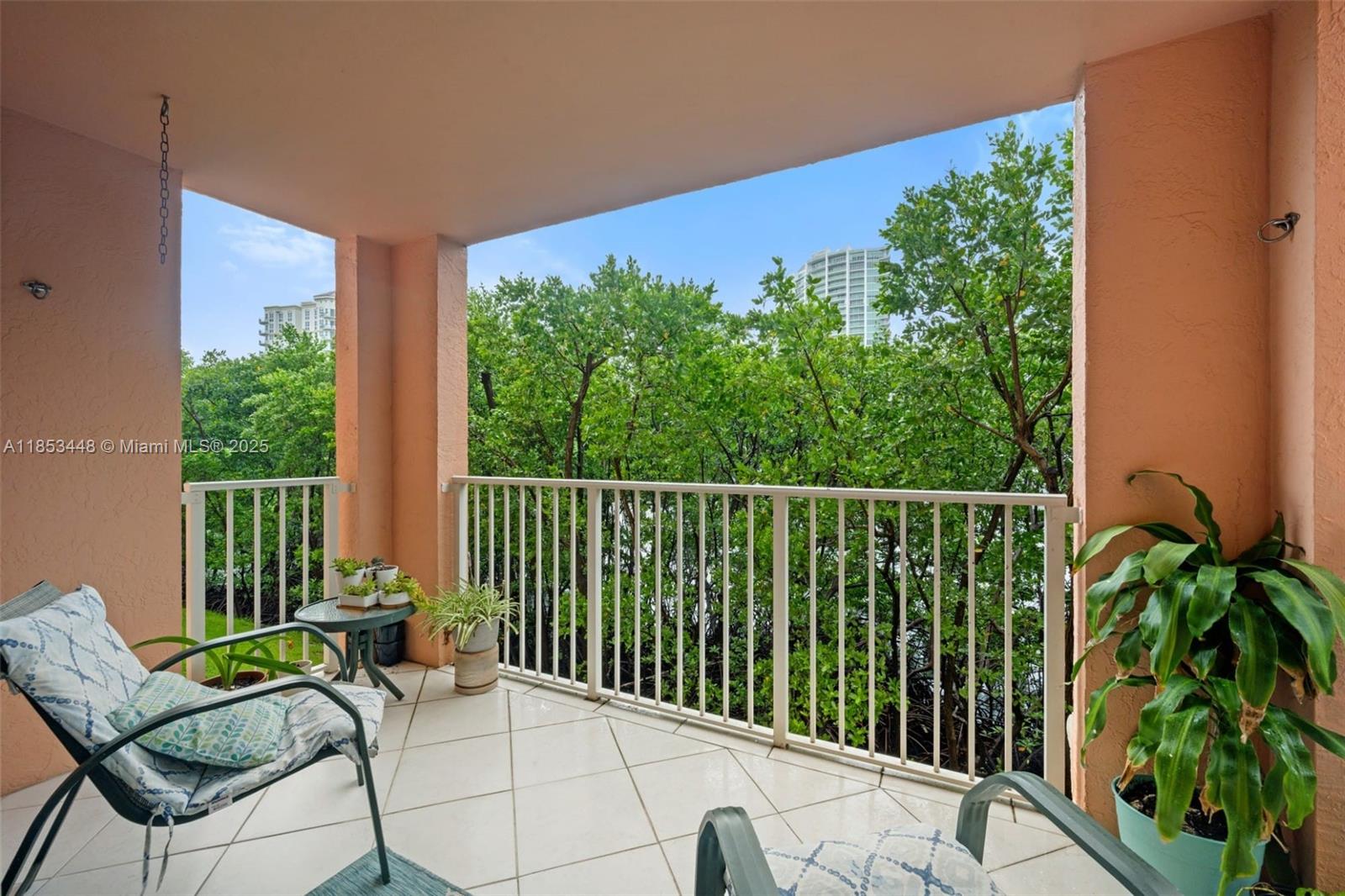 19999 E Country Club Dr # 1208, Aventura FL 33180