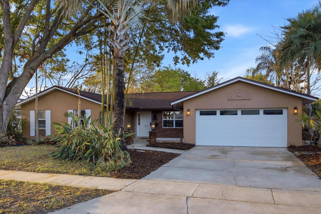 2126 N HAMPTON CIRCLE