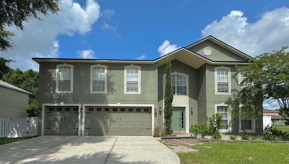 800 CLEAR BROOK COURT