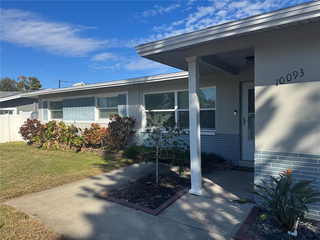 10093 SANTIAGO COURT