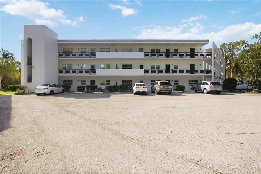 100 EL CAMINO DRIVE UNIT 101