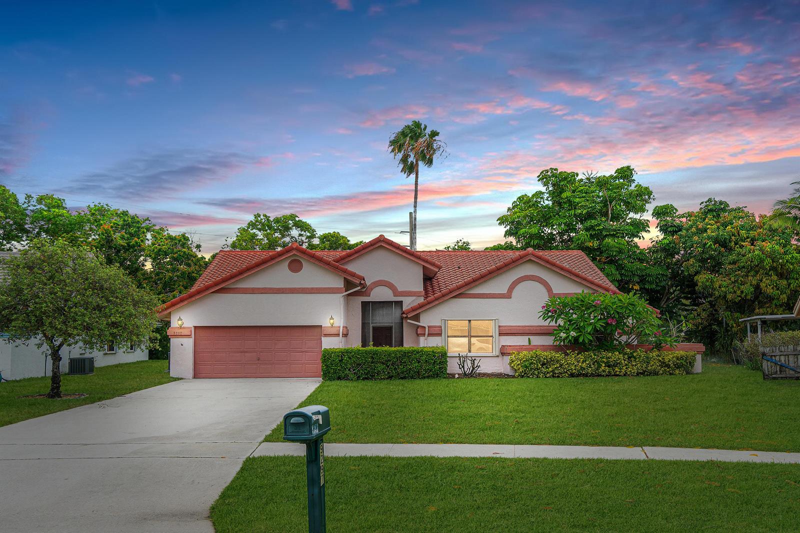 9297 Laurel Green Drive, Boynton Beach FL 33437