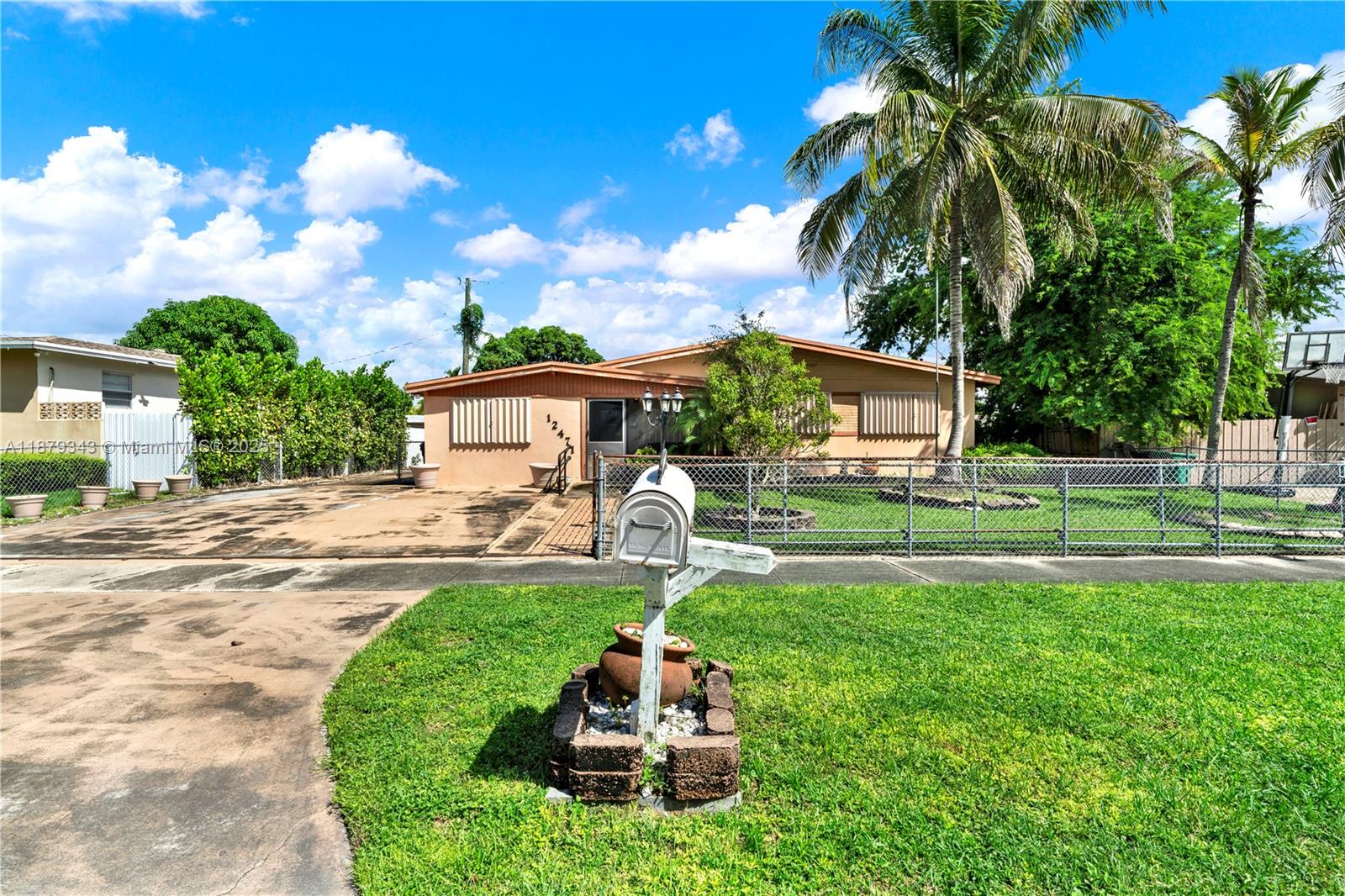 12471 SW 190th Ter, Miami FL 33177