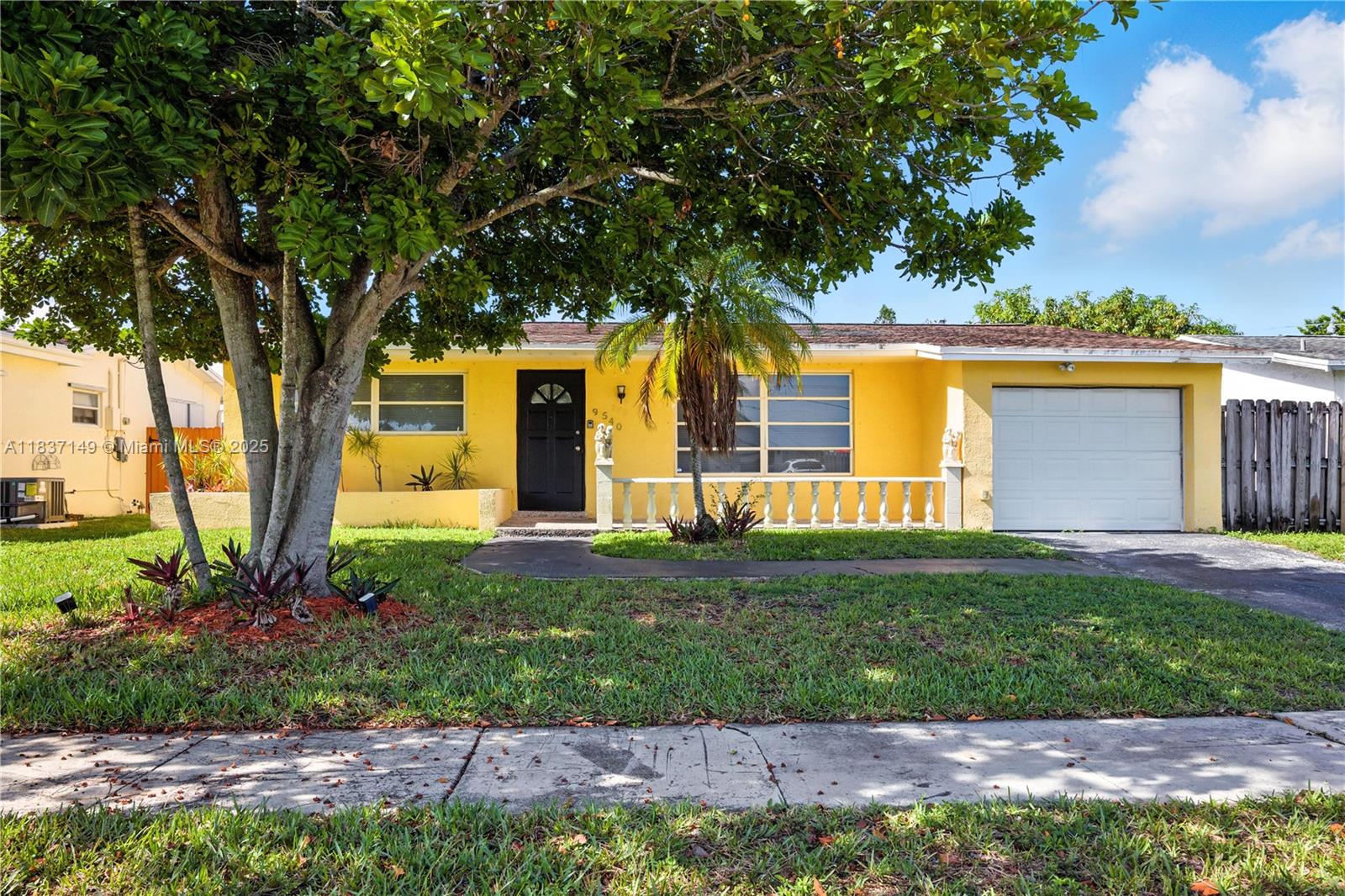 9540 NW 25th St, Sunrise FL 33322