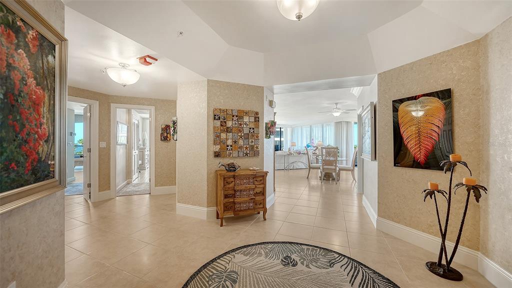 535 SANCTUARY DRIVE UNIT A401, LONGBOAT KEY, FL — photo 4 of 30