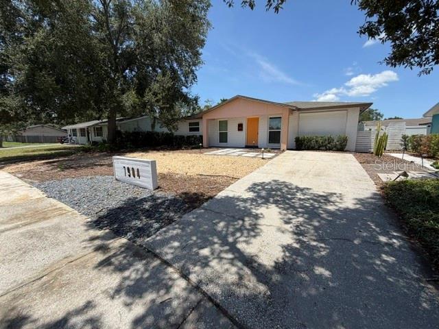 7904 WOODVINE CIRCLE