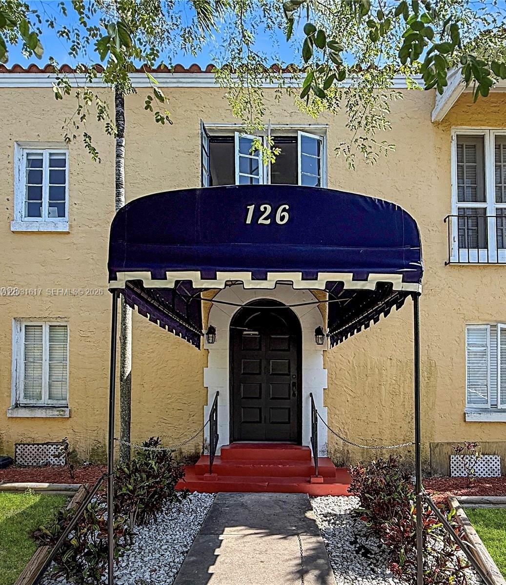 126 Mendoza Ave # 2A, Coral Gables FL 33134