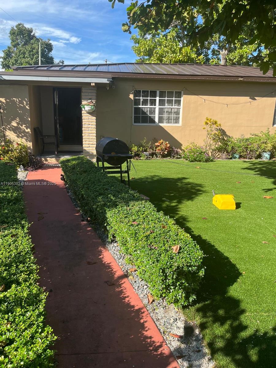 665 NW 153rd St, Miami FL 33169