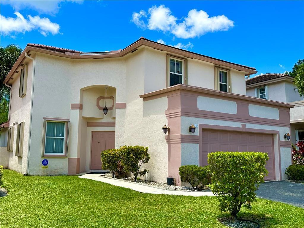 7470 NW 1st Place, Plantation FL 33317