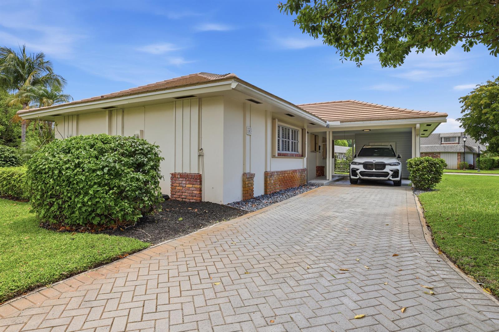 103 Villa Circle, Atlantis FL 33462