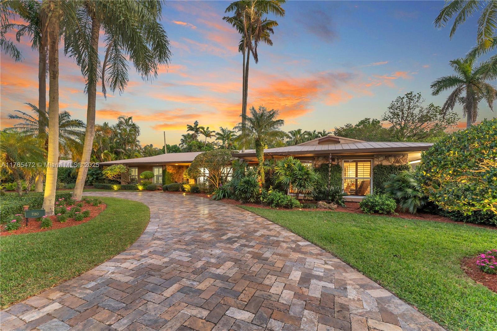 7180 SW 115th Ter, Pinecrest FL 33156