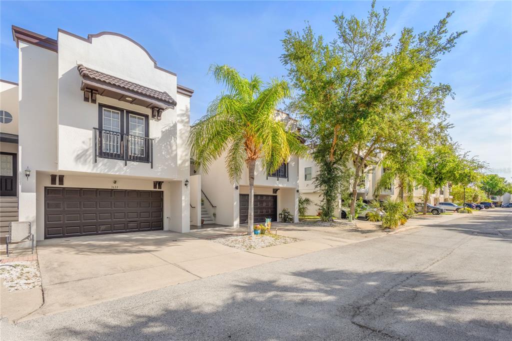 3633 BAY HEIGHTS WAY
