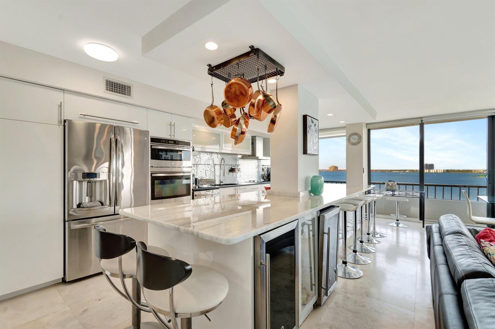 5550 N Ocean Drive # 10d, Singer Island FL 33404