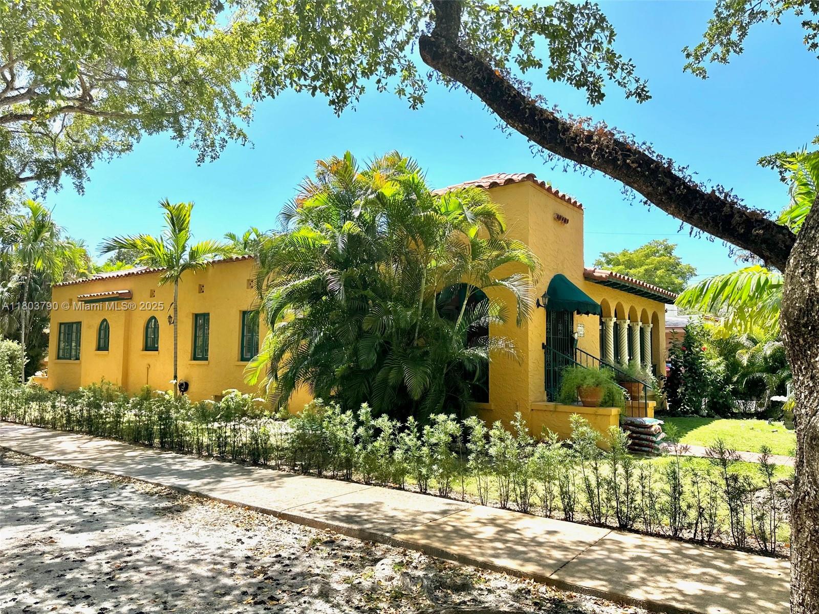 1103 Genoa St, Coral Gables FL 33134