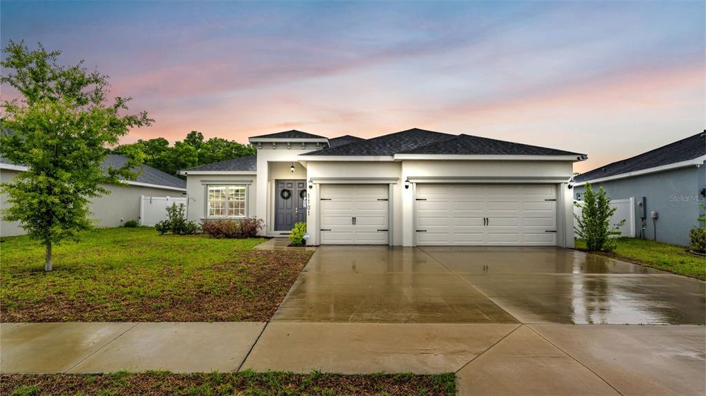 1101 MONTGOMERY LANE