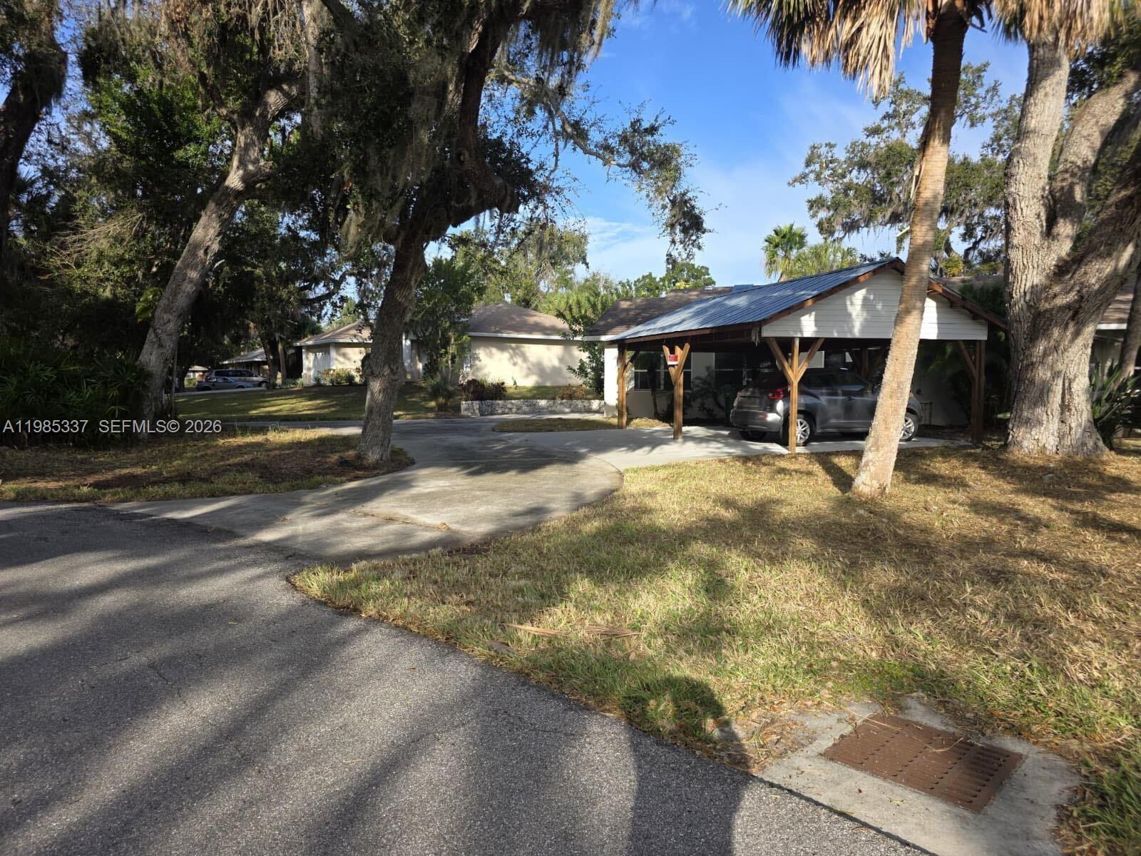 3661 Bernice LN, Sarasota FL 34238