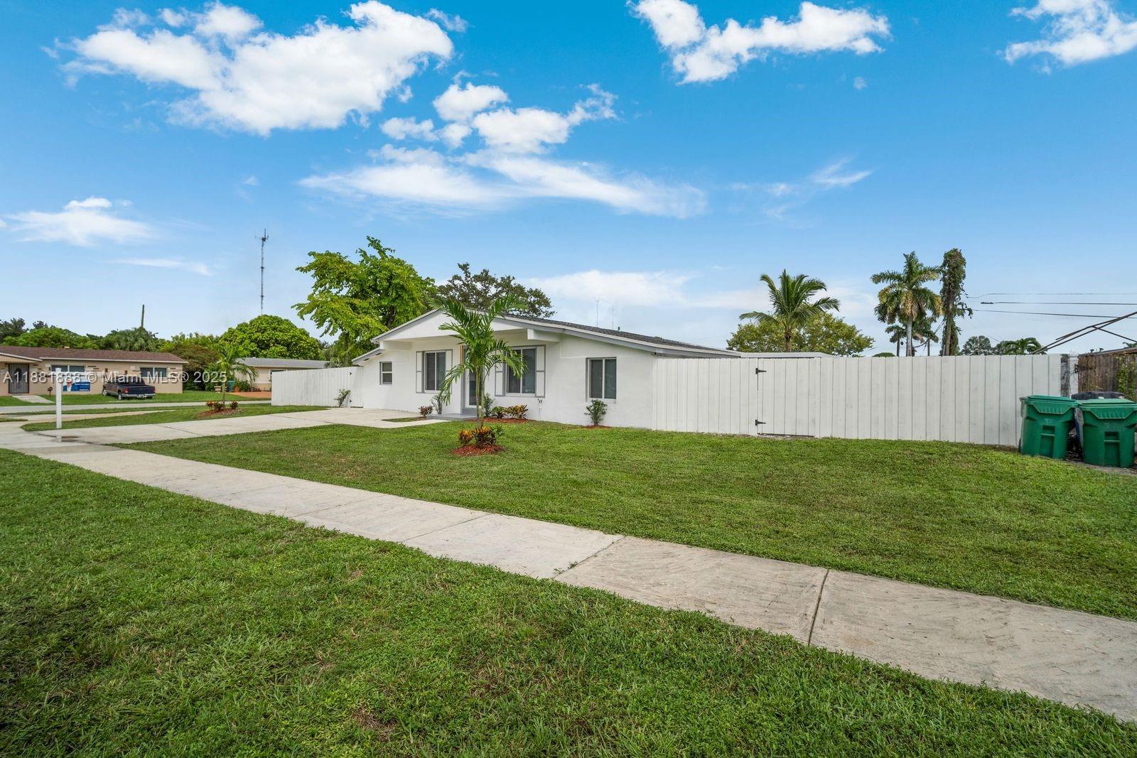 20181 NW 14th Pl, Miami Gardens FL 33169