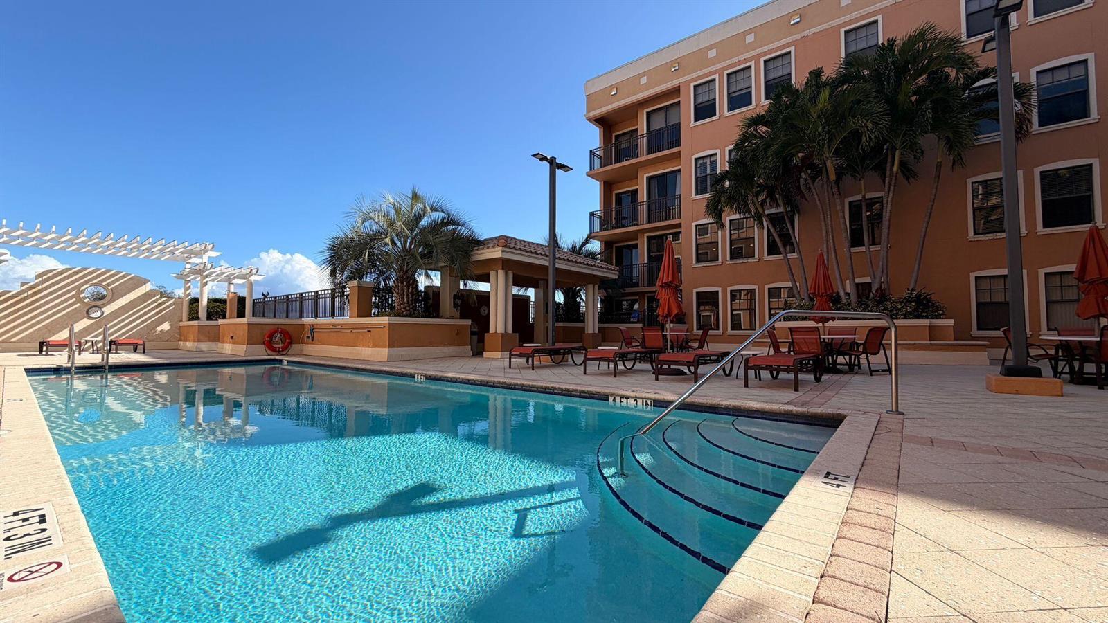 511 Lucerne Avenue # 610, FL 33460