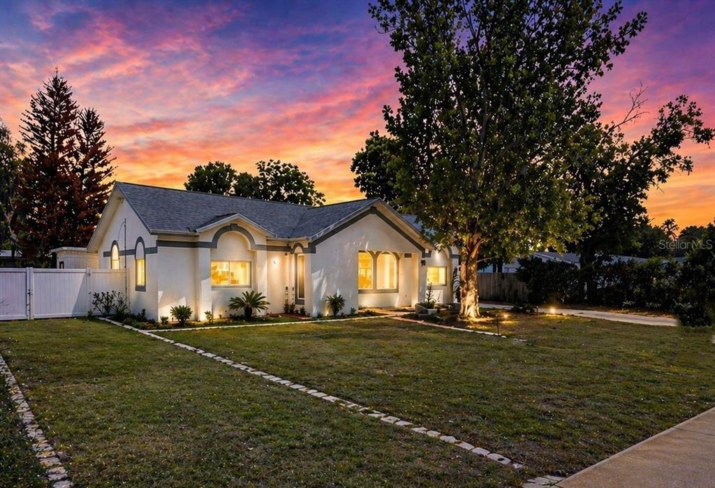 3425 GLEAVES COURT