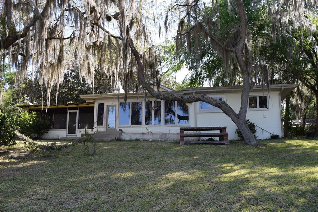 121 AWEEMA WAY, MELROSE, FL — photo 2 of 30