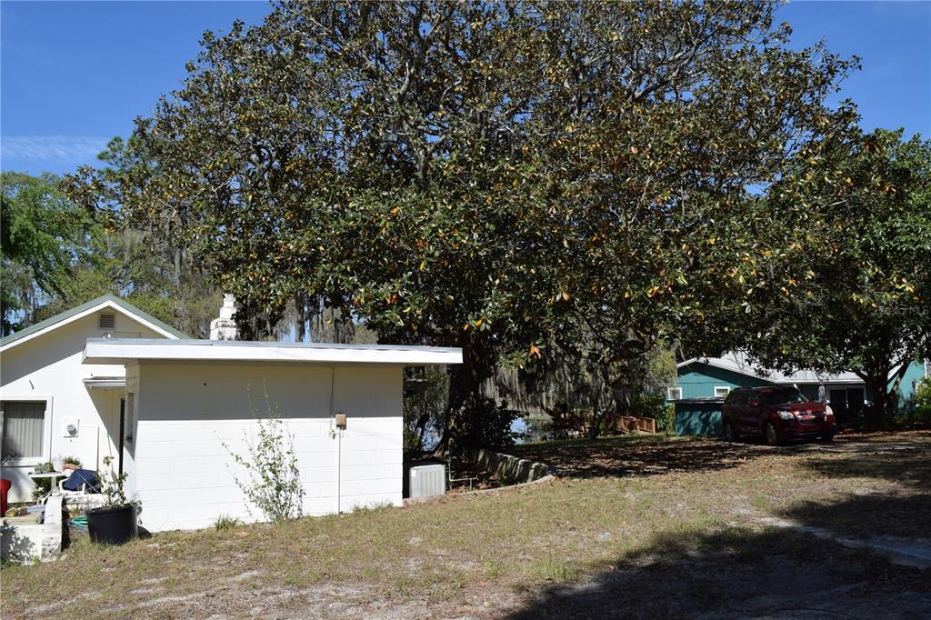 121 AWEEMA WAY, MELROSE, FL — photo 4 of 30