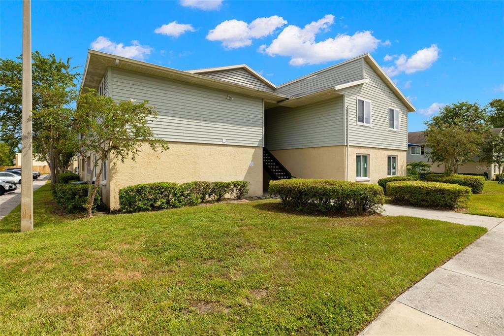 209 BERRY TREE PLACE