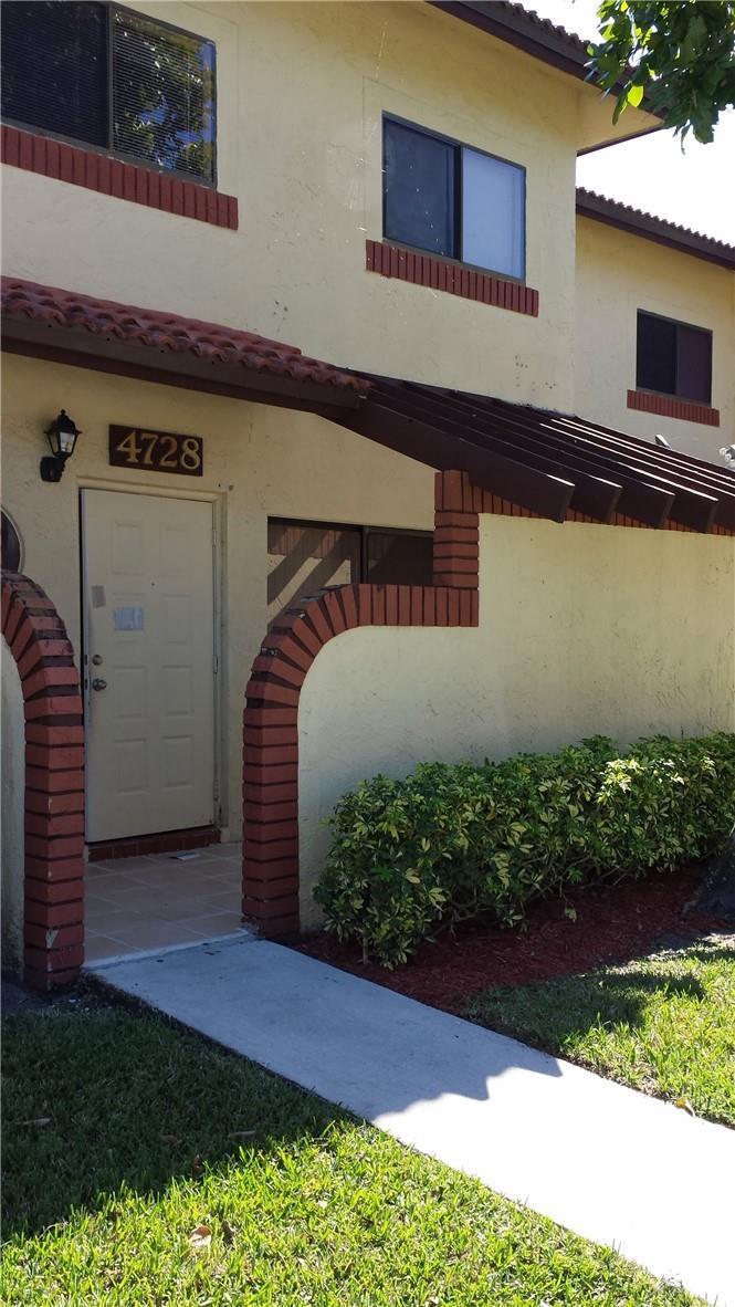 4728 NW 90th Avenue, Sunrise FL 33351