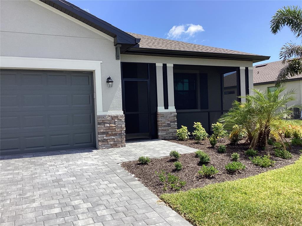 1689 SADDLEWOOD CIRCLE