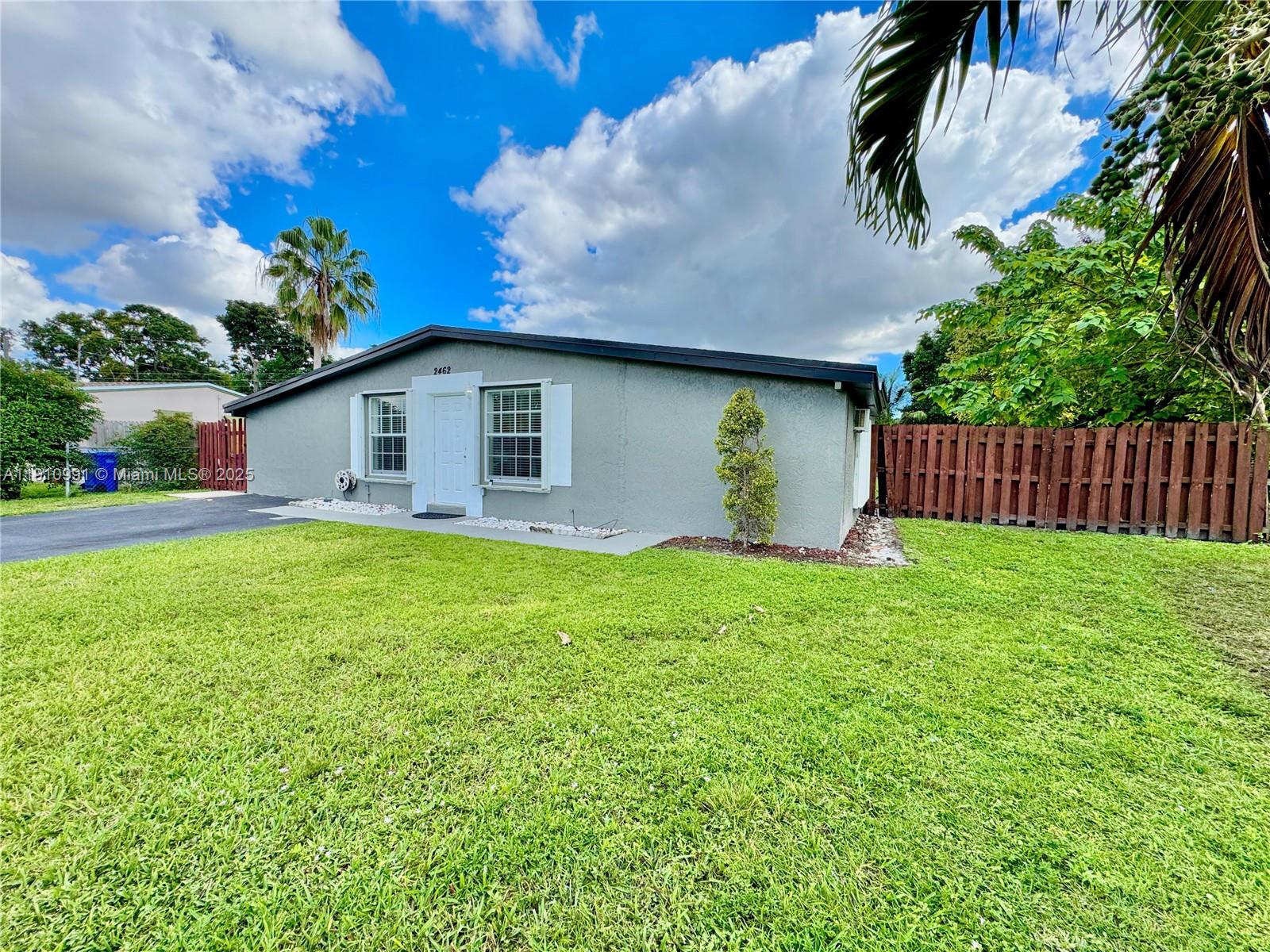 2462 NW 62nd Ter, Margate FL 33063