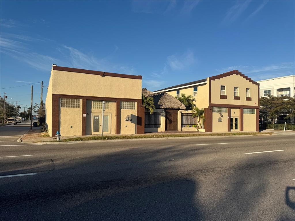 1001 MANATEE AVENUE E, BRADENTON, FL — photo 2 of 25