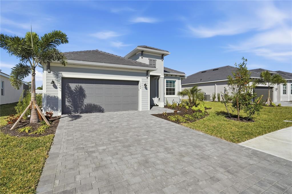 13044 TULUM LOOP, VENICE, FL — photo 2 of 28
