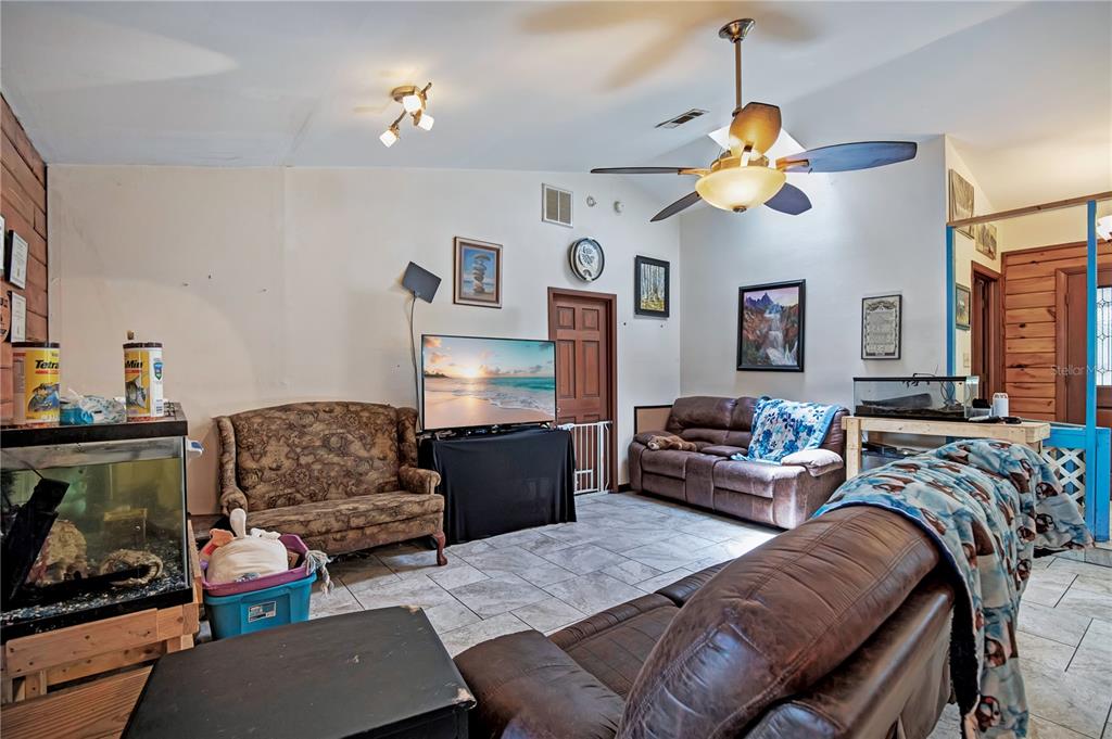 121 AZALEA ROAD, DEBARY, FL — photo 5 of 30