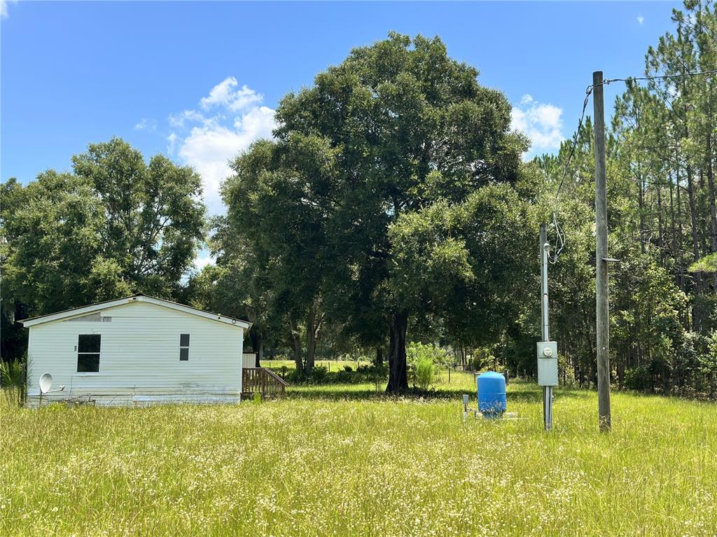 265 SW SKYLINE LOOP, FORT WHITE, FL — photo 4 of 30