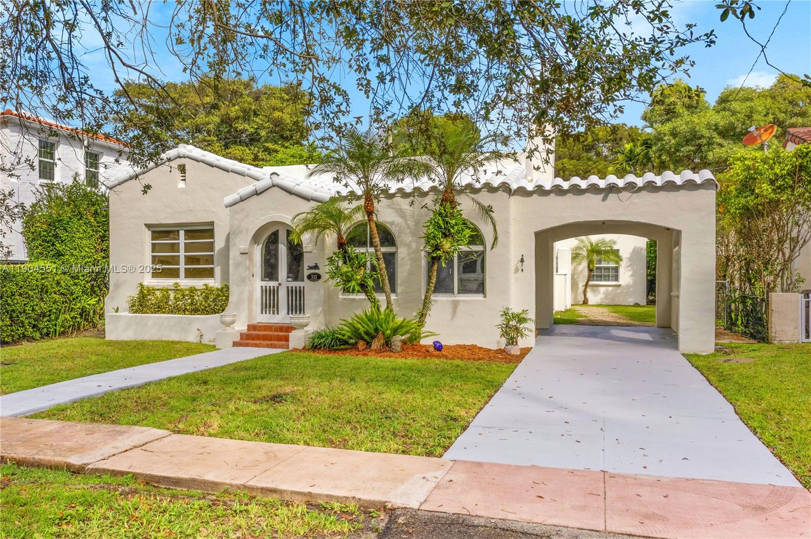 533 Minorca Ave, Coral Gables FL 33134